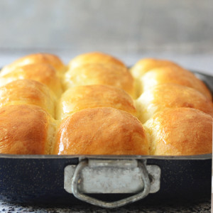 Easy 30-Minute Dinner Rolls (with Crazy Dough)