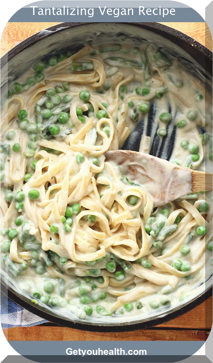 Vegan Garlic Alfredo with Asparagus & Peas