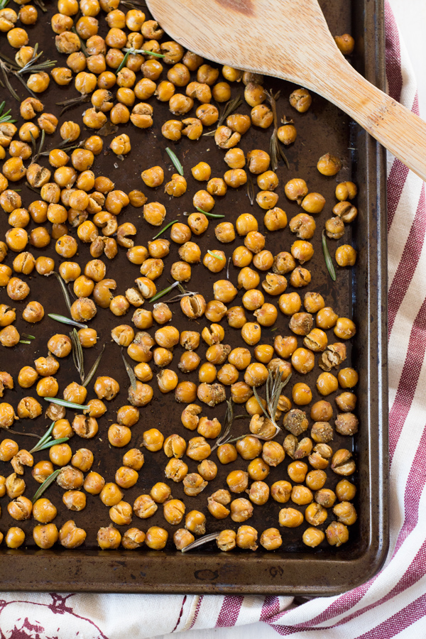 These crunchy rosemary garlic roasted chickpeas are just as flavourful and make the ultimate vegan protein-filled snack | Vegan, Gluten-free, plant-based protein | ExSloth.com